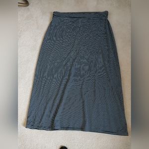 Xl black and white maxi skirt faded glory